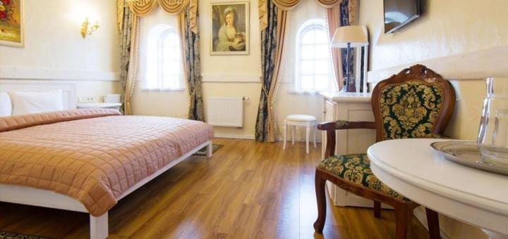 Hotel Fortetsya Hetmana Hatne Exteriör bild