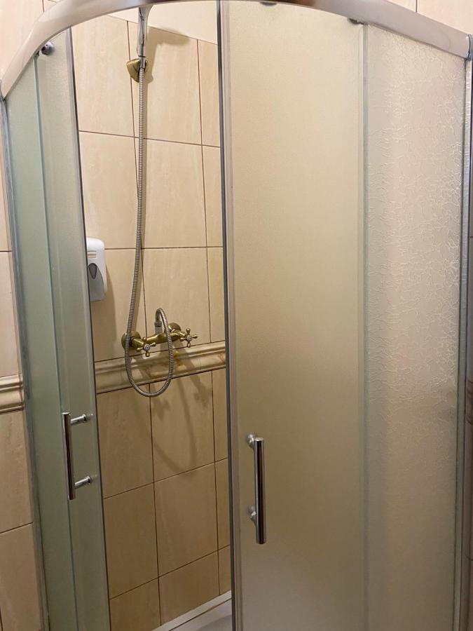 Hotel Fortetsya Hetmana Hatne Exteriör bild